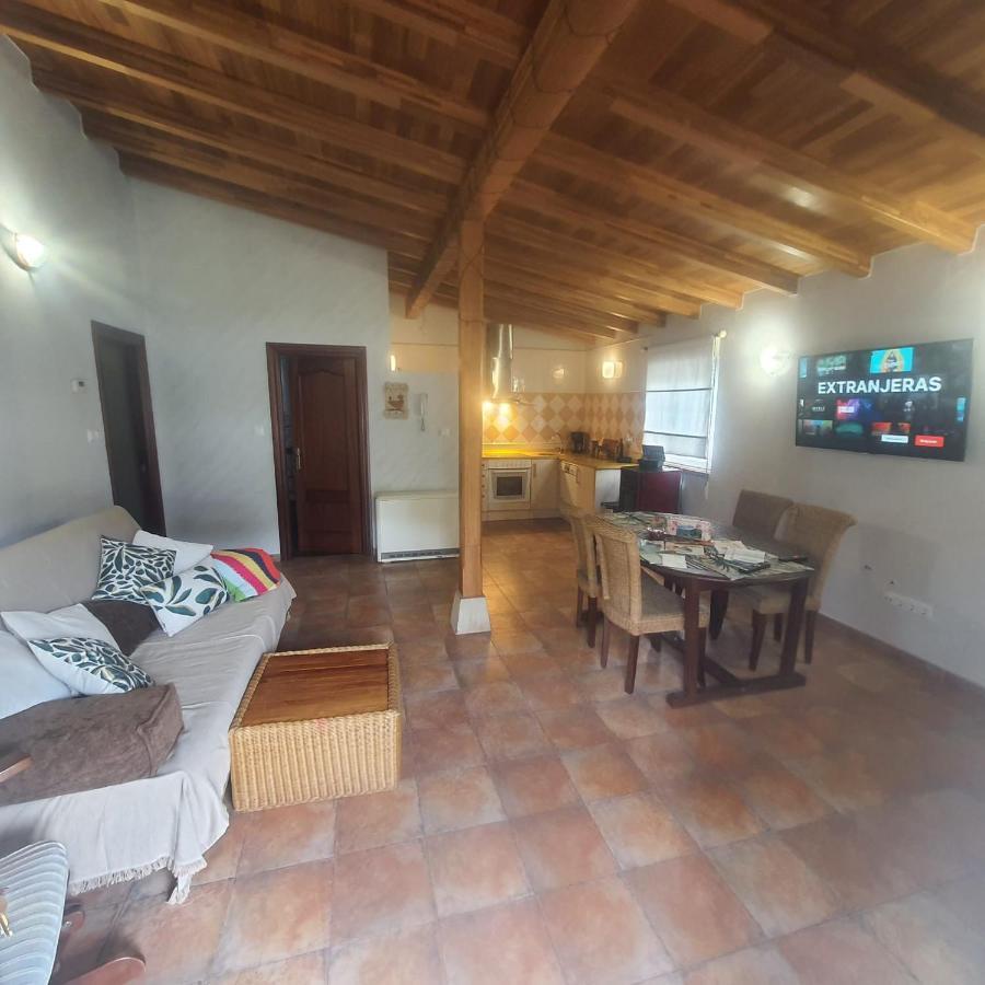 C02a01 Acogedora Casa Vacacional Hébergement de vacances Corrales De Buelna